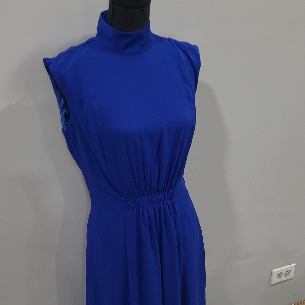 Elegant Blue Sleeveless Dress